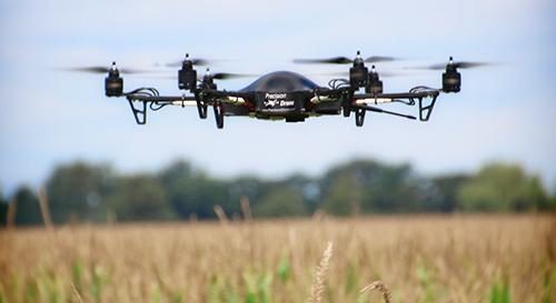 Pensando em conectar pilotos de drones, agrônomos e empresas, a Verde Drone criou uma rede para agilizar esse processo