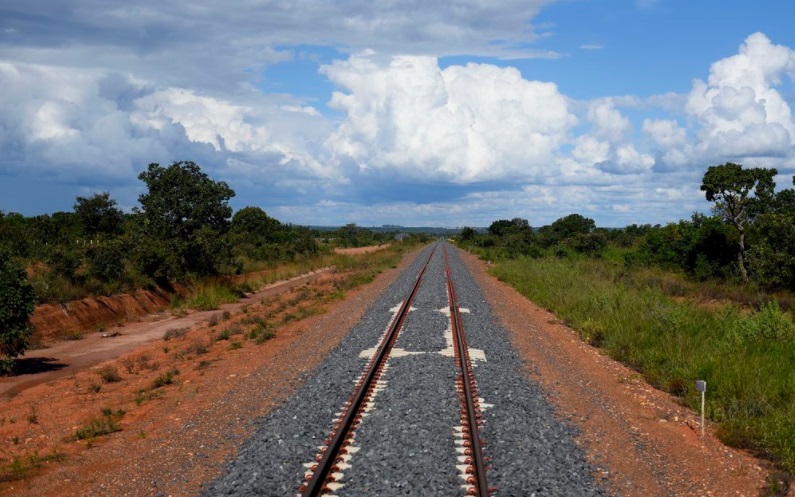 Um rearranjo inédito com parcerias privadas está prestes a dar vida para a Ferrovia de Integração Oeste-Leste (Fiol), na Bahia