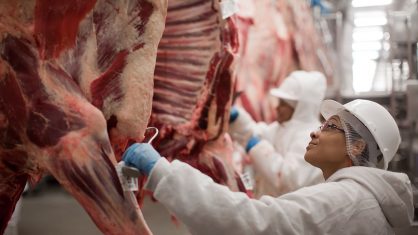 Autoridades chinesas afirmaram encontrar vestígios do novo coronavírus na embalagem de carne bovina