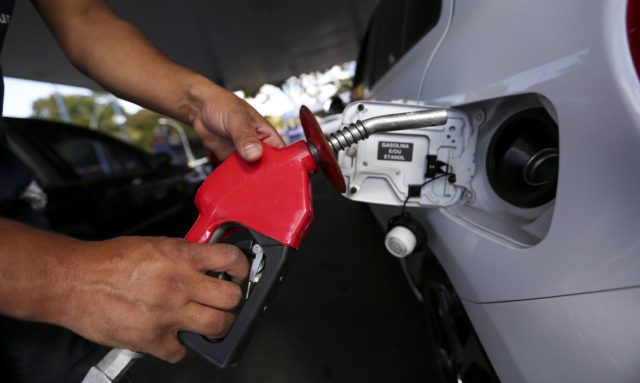 O Sudeste continua a ser a região onde é vendida a gasolina mais cara do País e onde os porcentuais de alta do óleo diesel e do etanol foram os mais elevados neste mês.