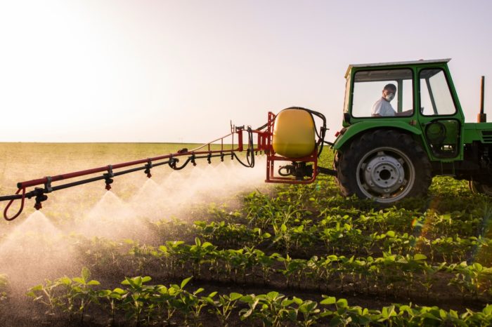 Oitavo maior mercado consumidor de fertilizantes, Brasil pode sofrer com a falta de fertilizantes no início da safra 2022/23