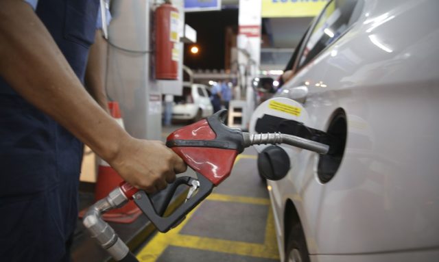 O preço mínimo registrado na semana para o etanol em um posto foi de R$ 3,4509 o litro, em Sergipe