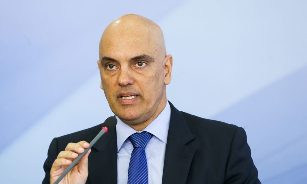 Moraes destacou que cabe aos partidos políticos fiscalizarem o cumprimento das inserções nas rádios e emissoras de TV