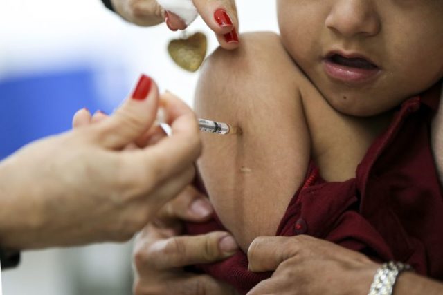 Doença que pode ser prevenida por vacinação, o sarampo é um dos vírus humanos mais contagiosos do mundo