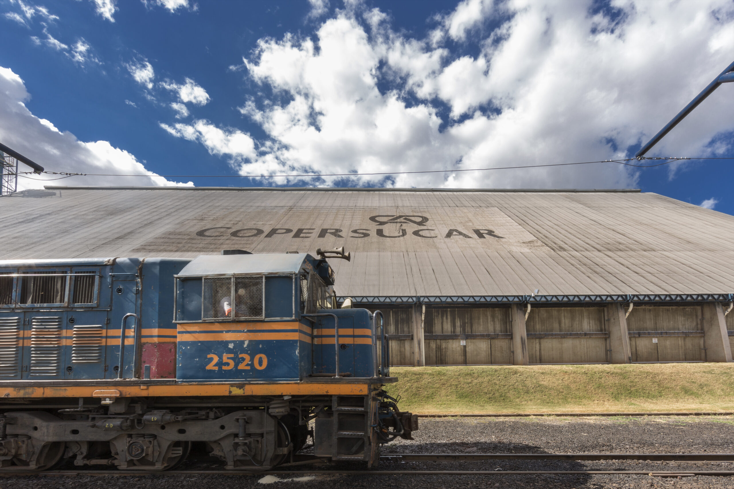 RIBEIRAO PRETO, SP - 19 ABRIL: Funcionarios da Copersucar, trabalham no Terminal Intermodal, em Ribeirao Preto, em 19 de abril de 2016. (Foto: RENATO STOCKLER)