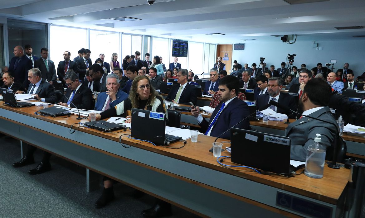 Brasília (DF) 13/06/2023 Comissão Parlamentar Mista de Inquérito (CPMI) do 8 de janeiro durante sessão para analisar e votar 285 requerimentos. Foto Lula Marques/ Agência Brasil.
