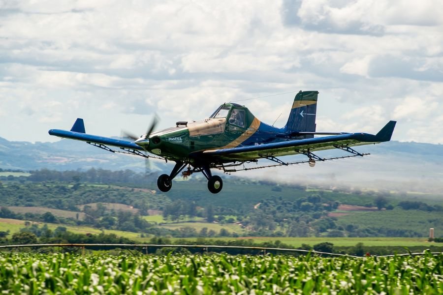 Embraer Ipanema 203: conheça o único avião agrícola movido a etanol do mundo