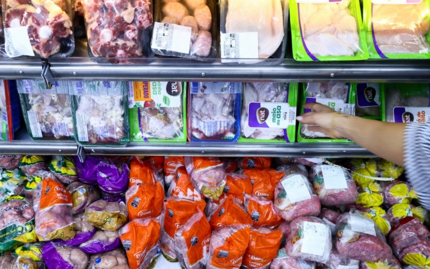 Carne de frango à venda em Montenegro (RS)