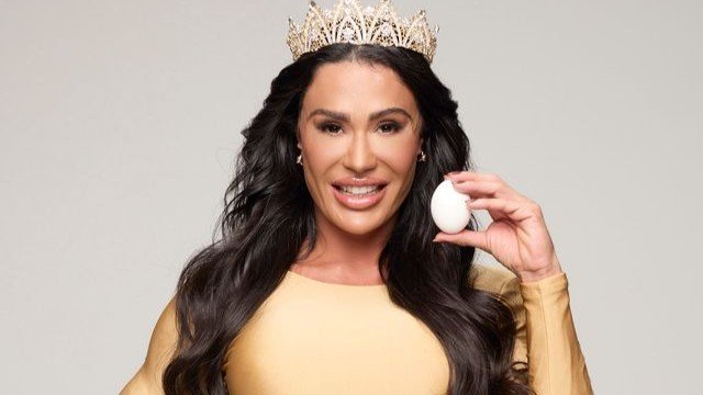 Gracyanne Barbosa em imagem publicitária de ovos em parceria com a Iana Alimentos (Crédito: Divulgação)