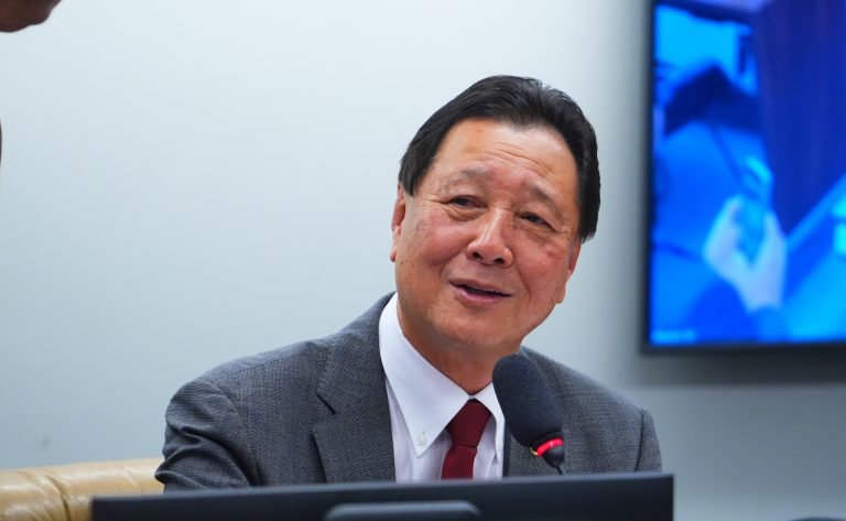 Luiz Nishimori assume presidência da Comissão de Agricultura da Câmara